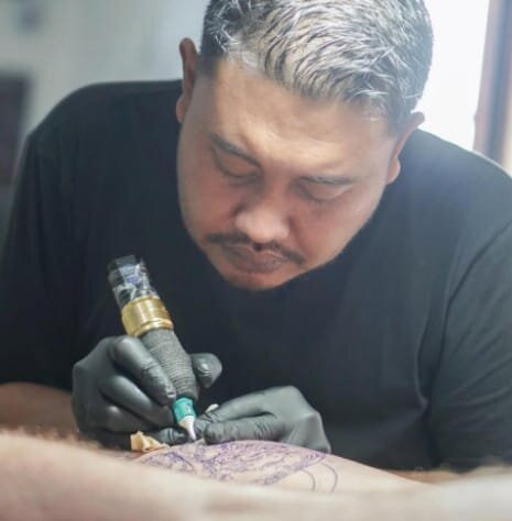 Dewa Koke, guest tattoo artist at Rajas Ink
